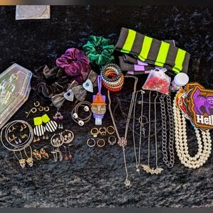 Halloween Jewelry & Accessories